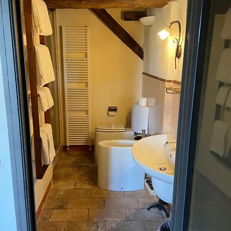 Il Conte Giacomo Nocleg ze śniadaniem